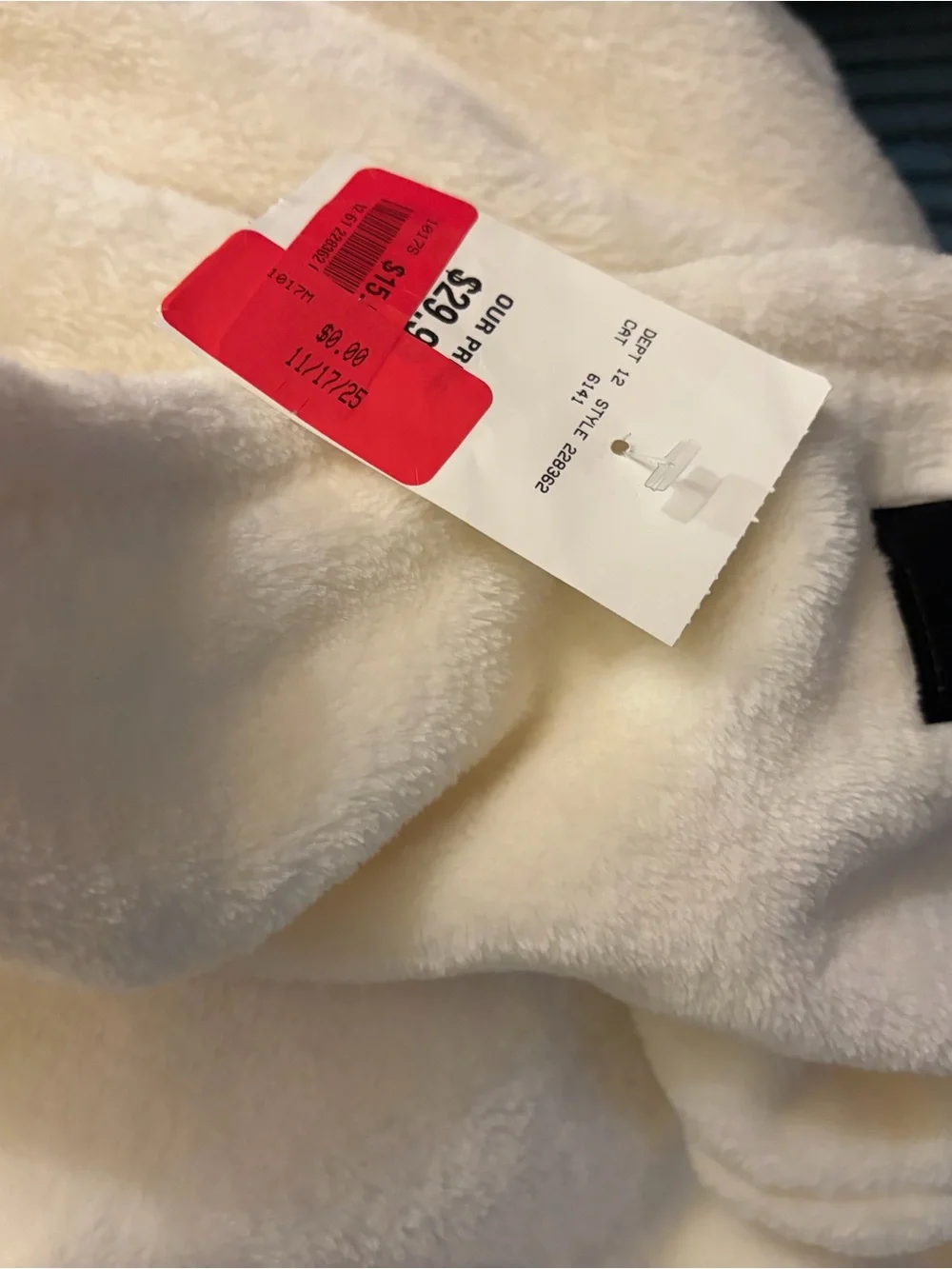 NWT Kate Spade Cream Plush Microfiber Queen Blanket, not in packaging, spotless